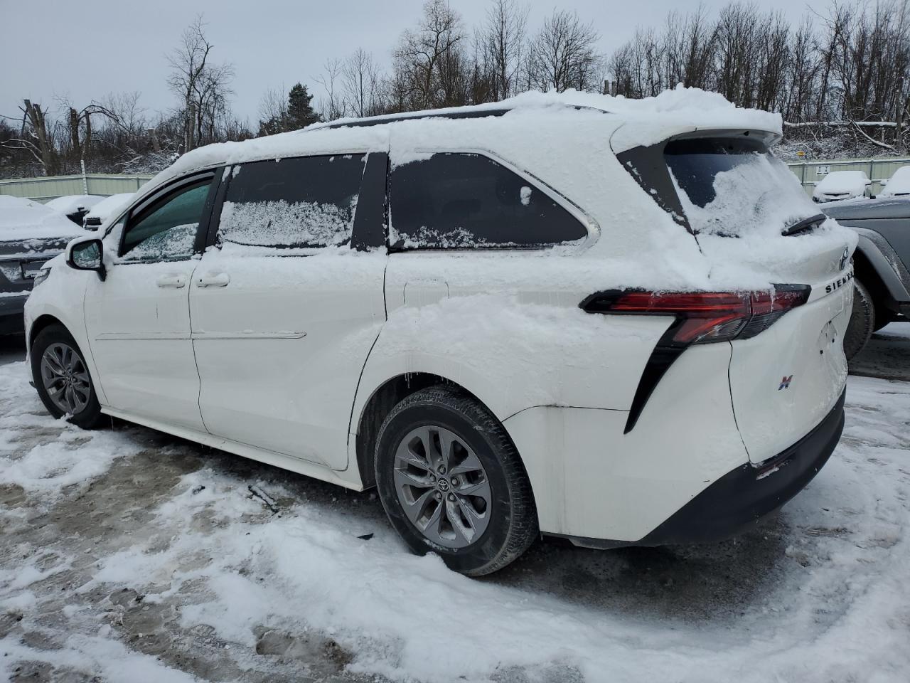2022 TOYOTA SIENNA