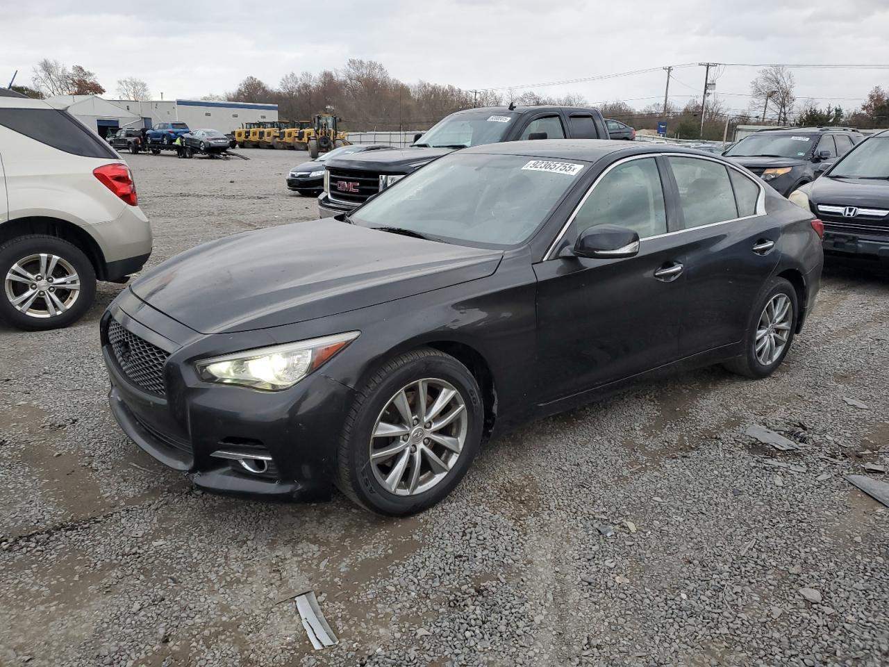 2014 INFINITI Q50