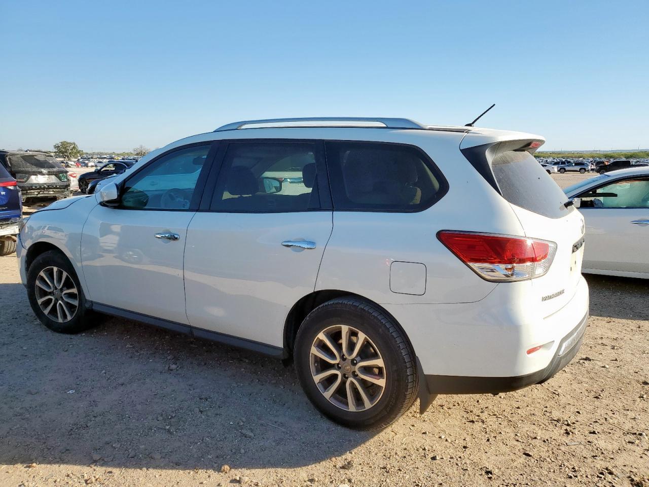 2015 NISSAN PATHFINDER