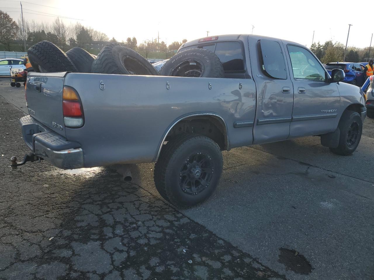 2000 TOYOTA TUNDRA