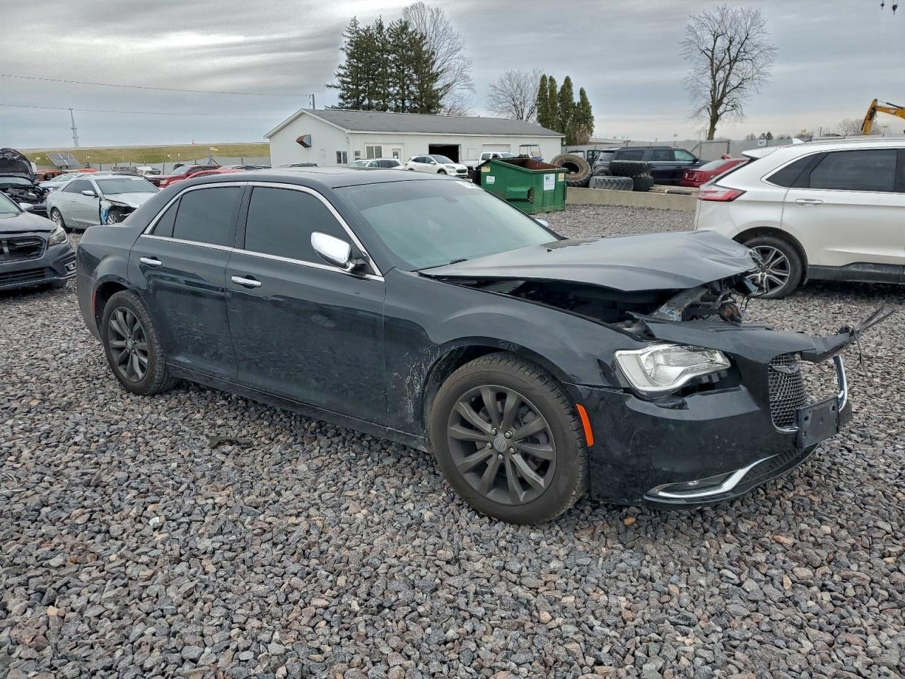 2016 CHRYSLER 300