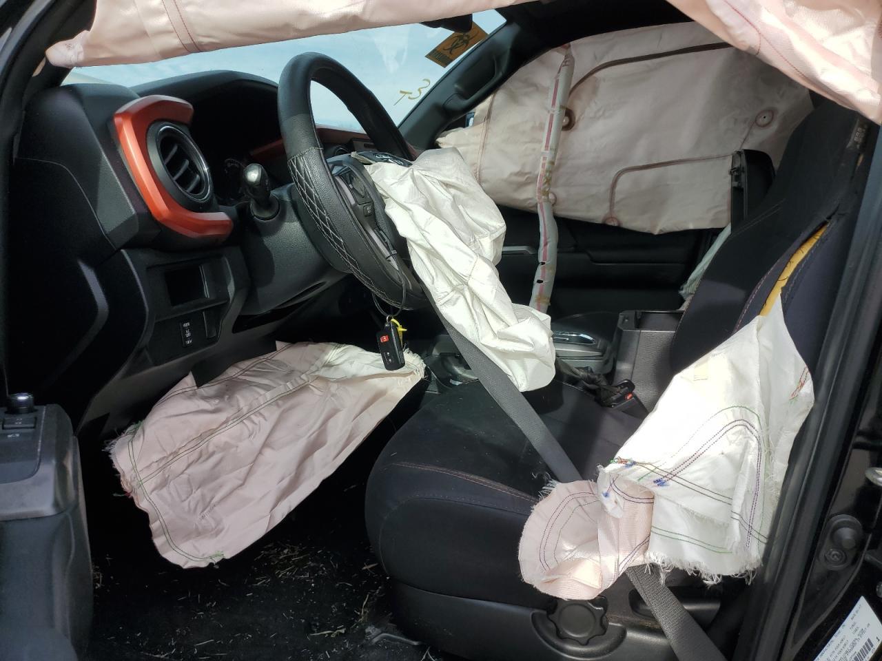 2017 TOYOTA TACOMA