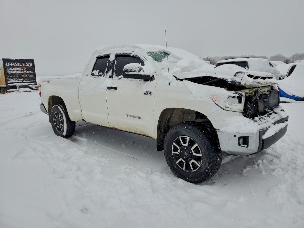 2016 TOYOTA TUNDRA