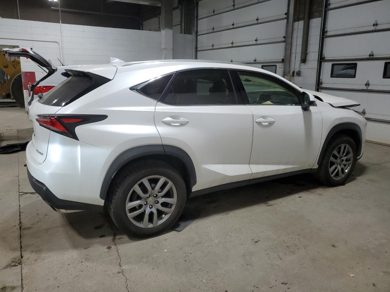2015 LEXUS NX 200T