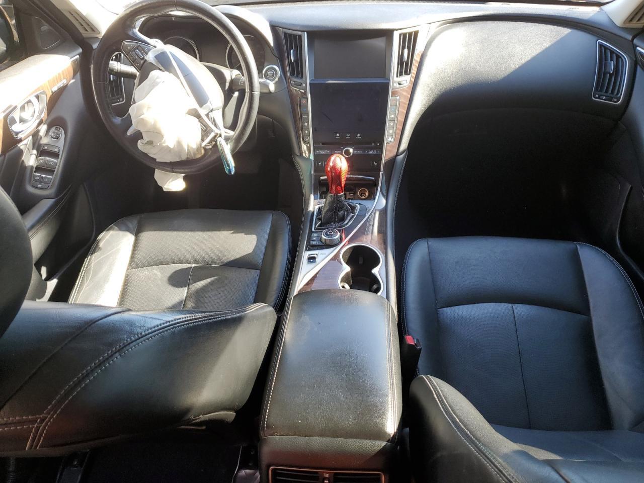 2015 INFINITI Q50
