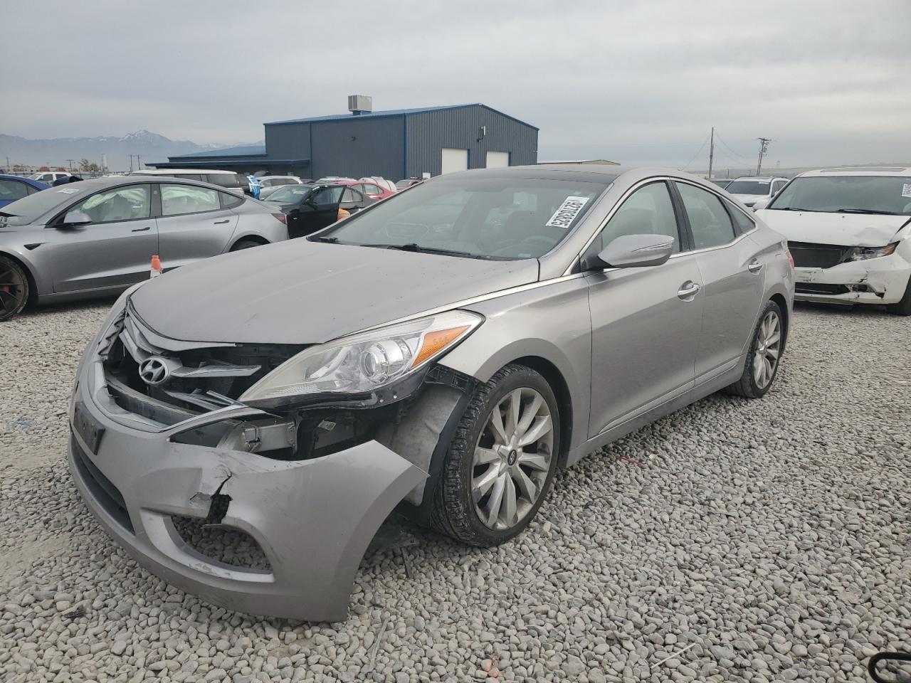 2013 HYUNDAI Azera