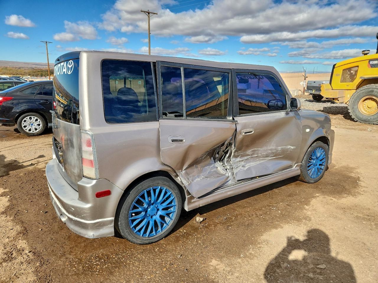 2004 TOYOTA SCION