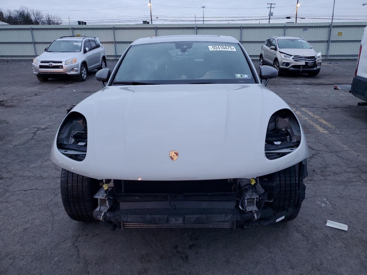 2023 PORSCHE Macan