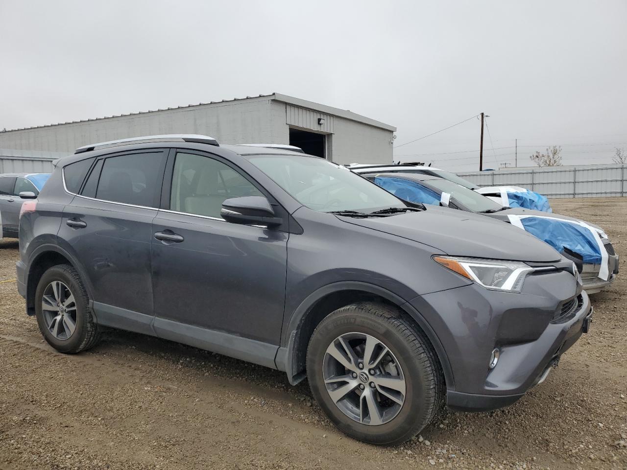 2016 TOYOTA RAV4