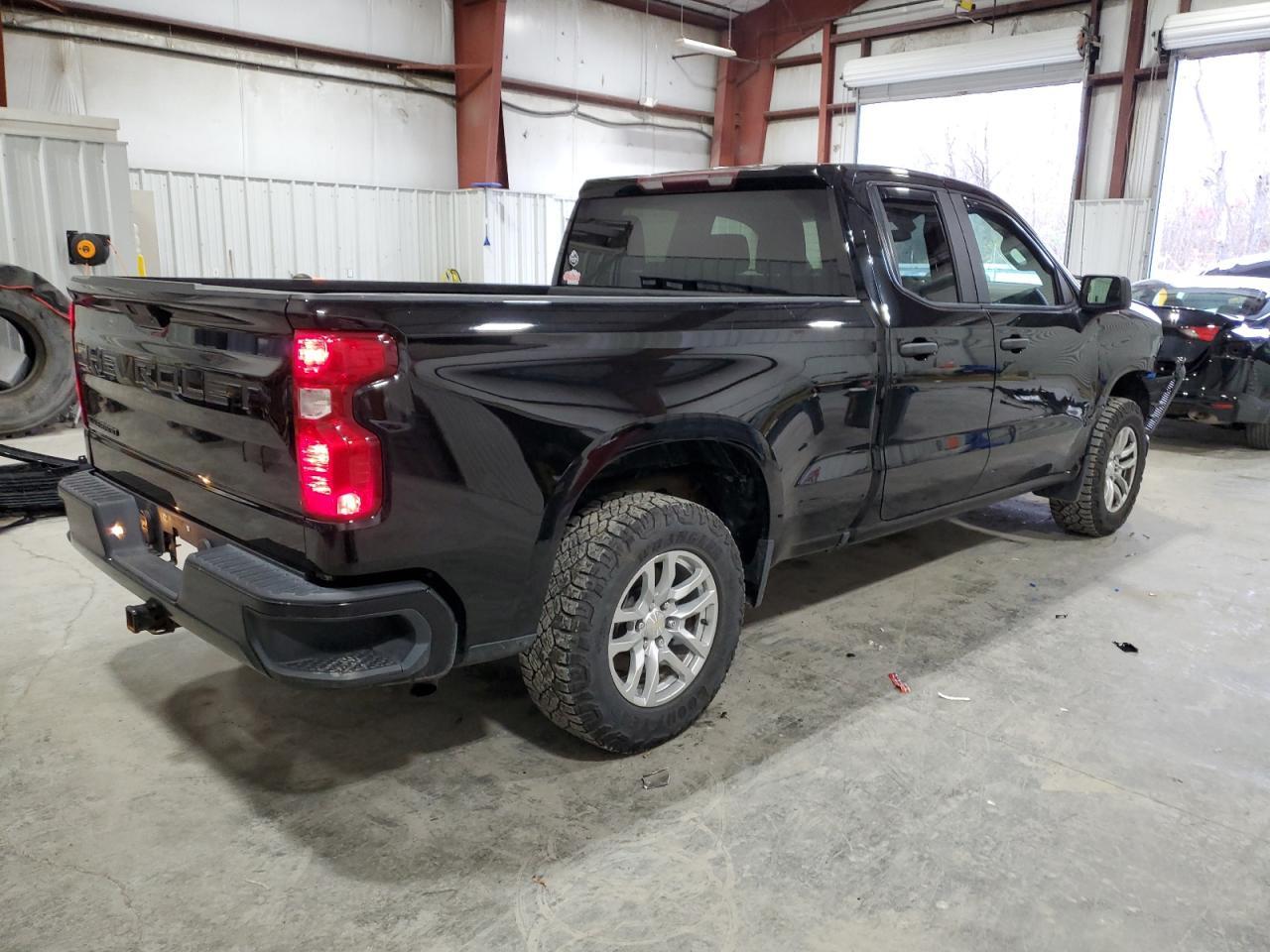 2021 CHEVROLET Silverado