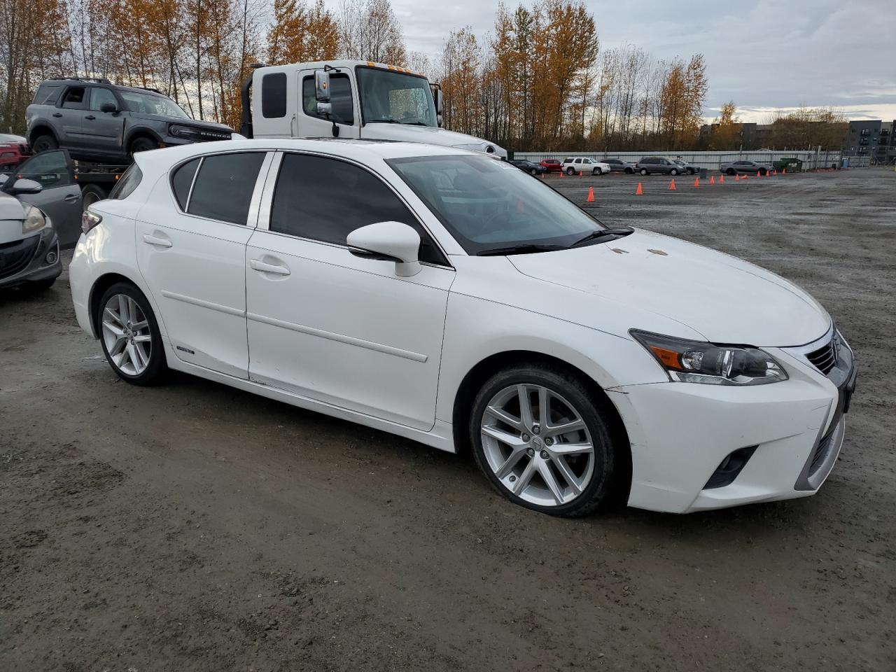 2014 LEXUS CT 200