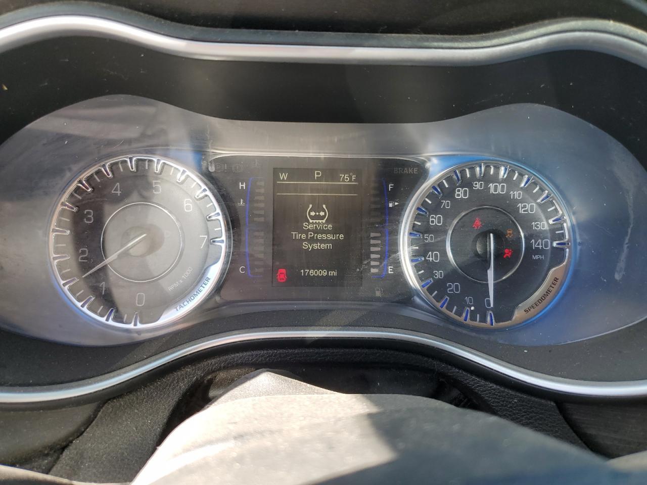 2015 CHRYSLER 200