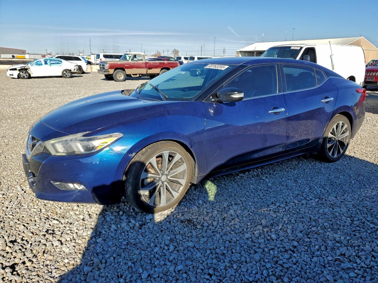 2017 NISSAN Maxima