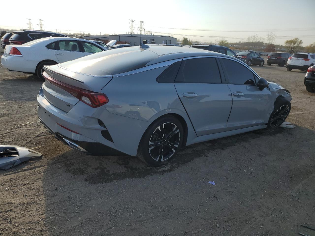 2022 KIA K5