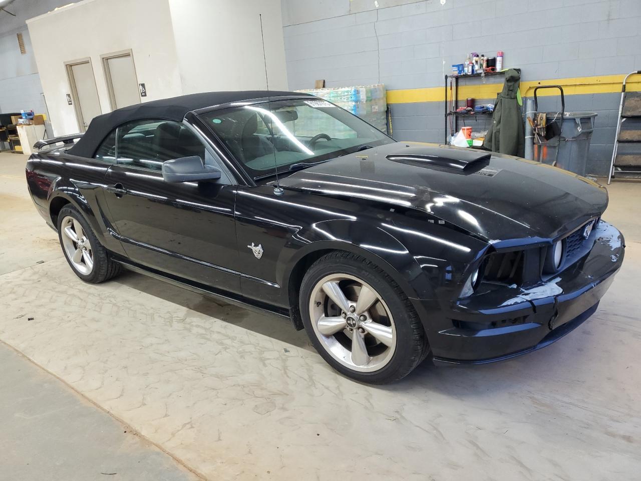 2009 FORD MUSTANG