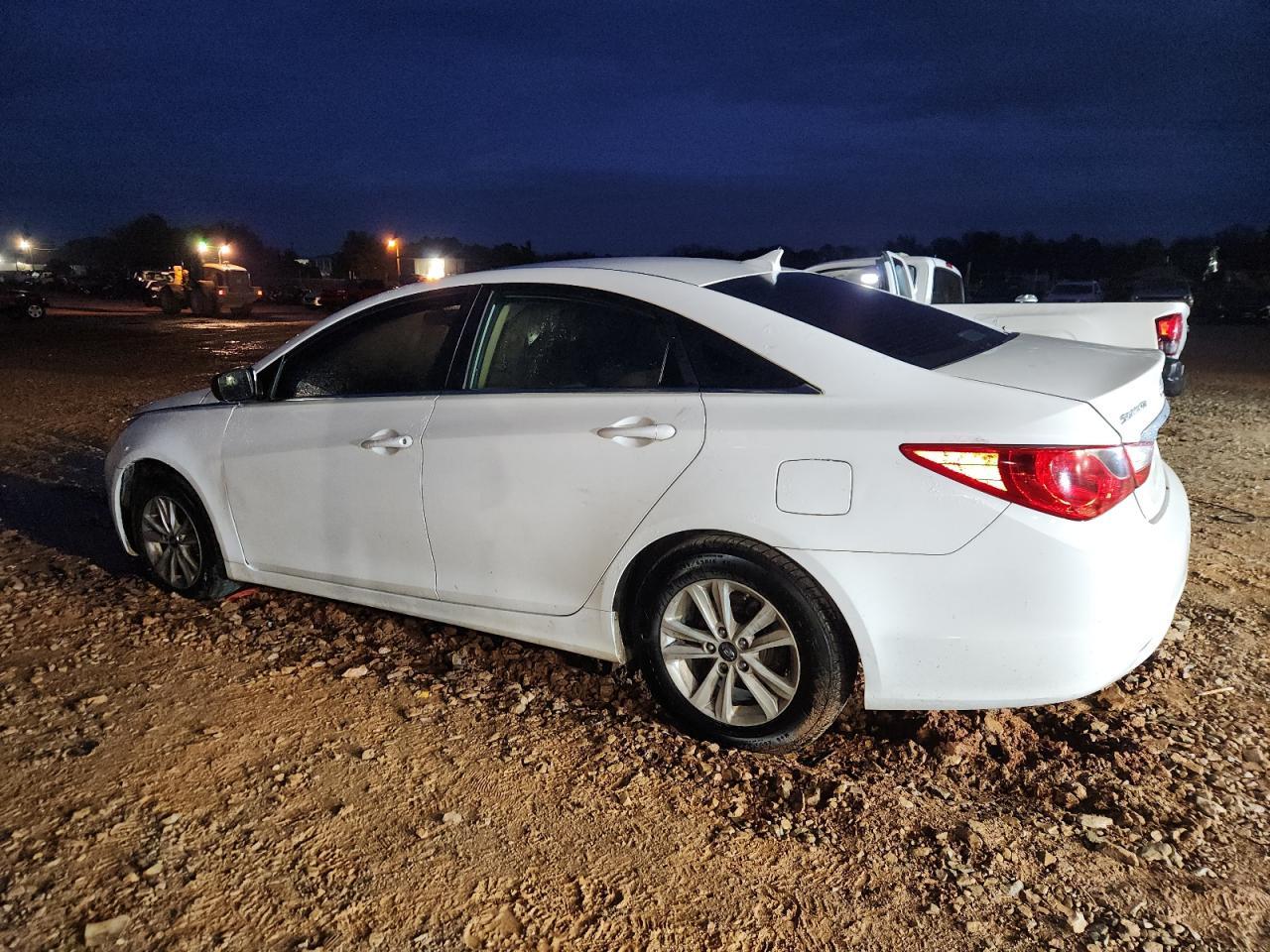 2011 HYUNDAI SONATA