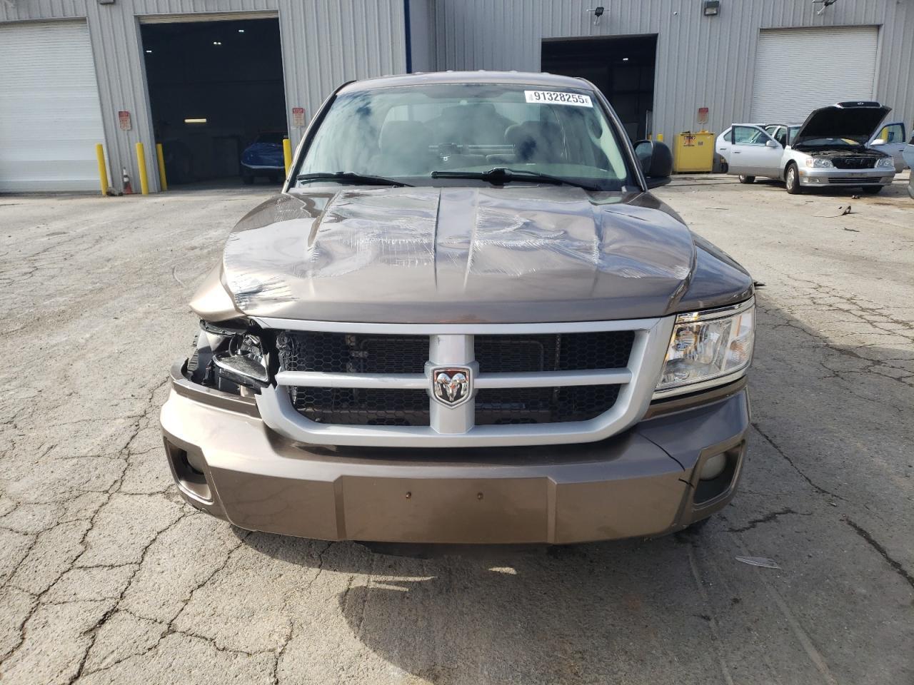 2010 DODGE Dakota