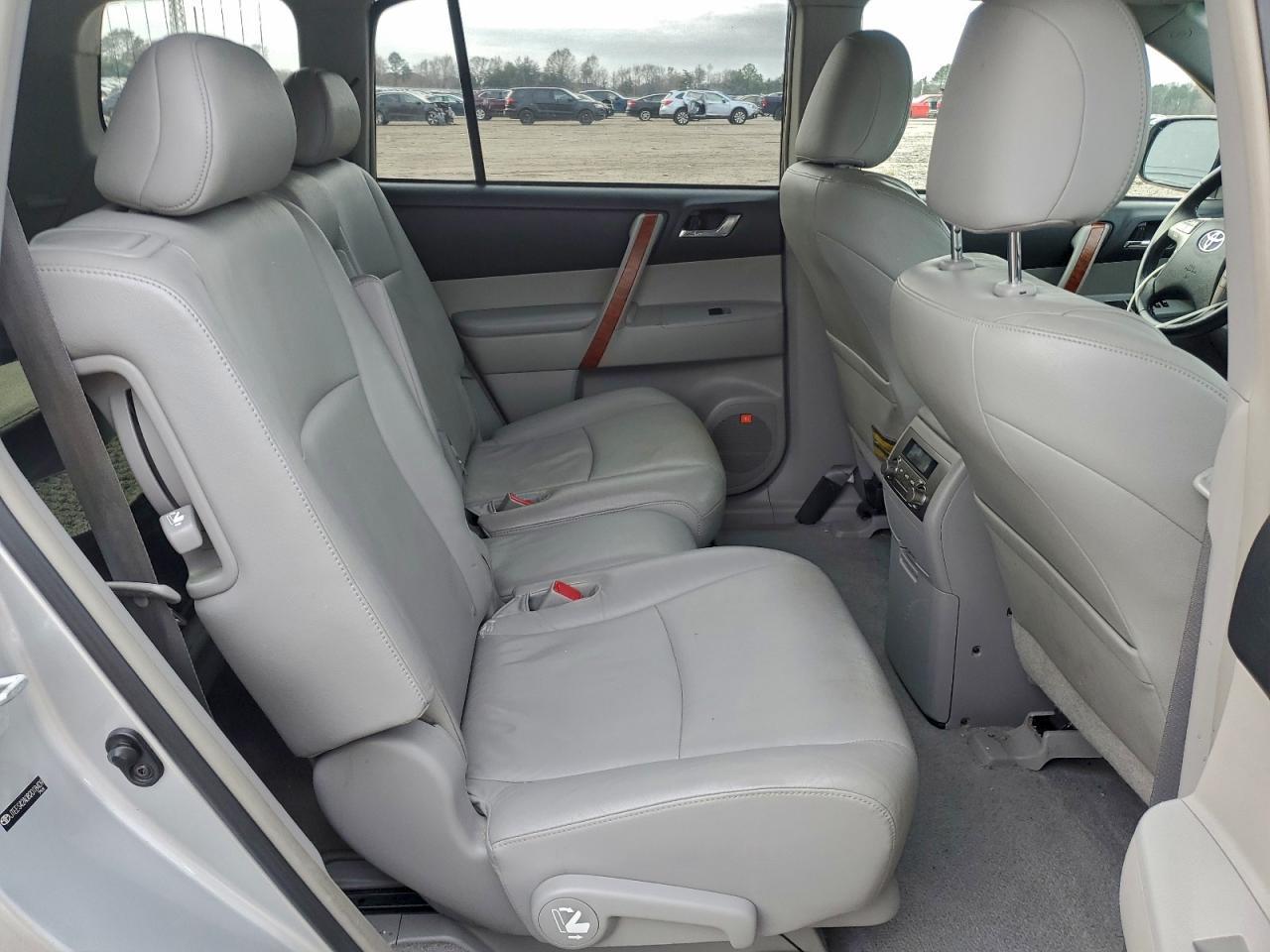 2008 TOYOTA HIGHLANDER
