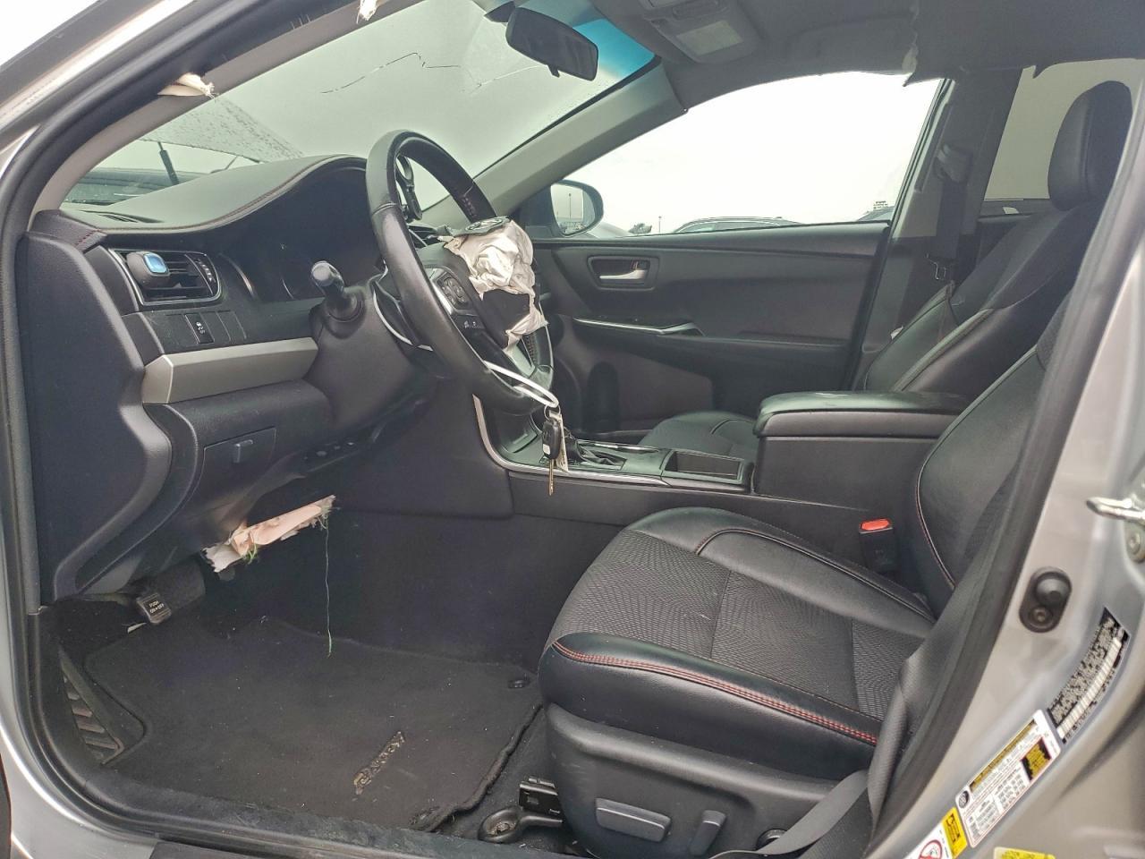2017 TOYOTA CAMRY