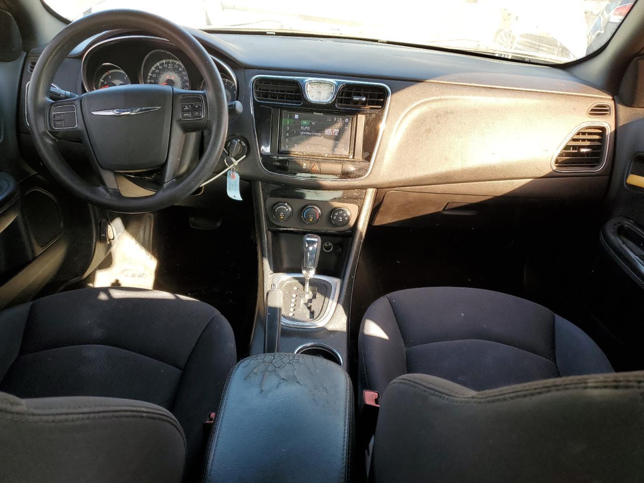 2012 CHRYSLER 200