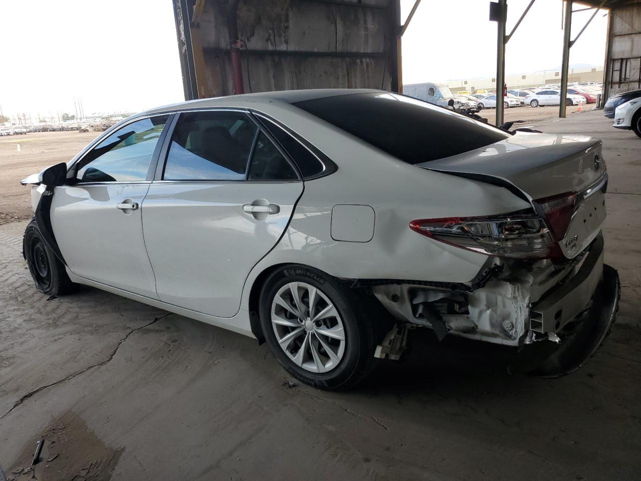 2016 TOYOTA CAMRY