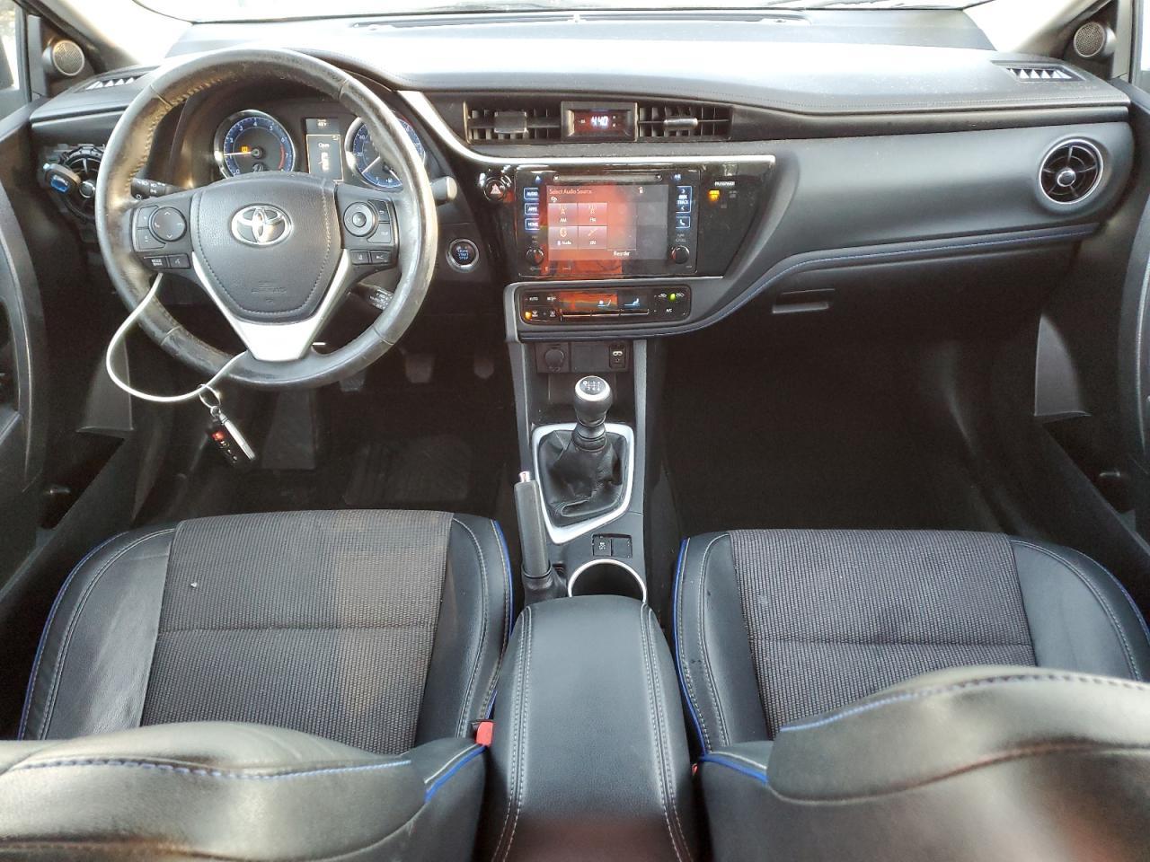 2017 TOYOTA COROLLA