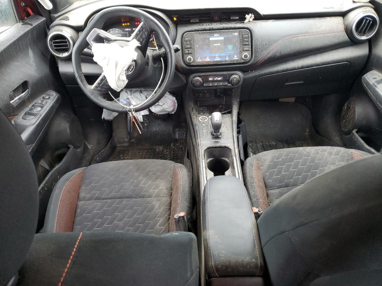 2024 NISSAN KICKS