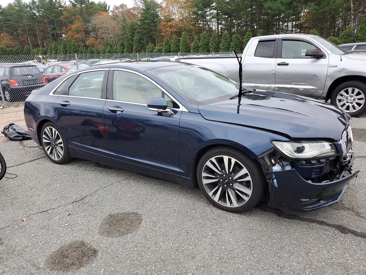2017 LINCOLN MKZ