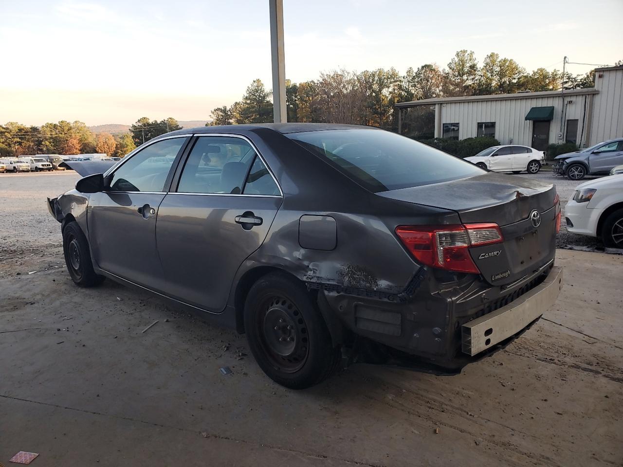 2014 TOYOTA CAMRY