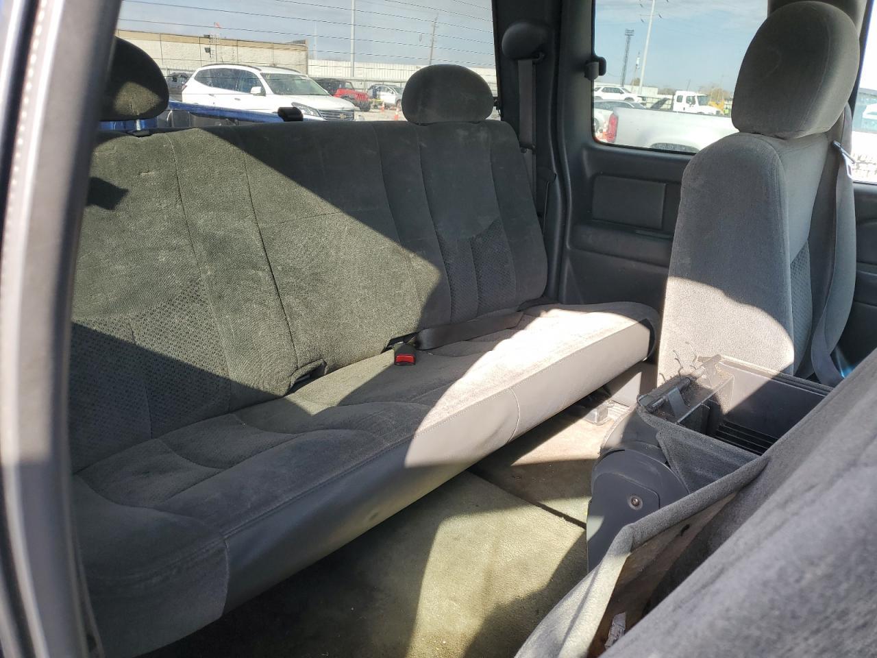 2004 CHEVROLET Silverado