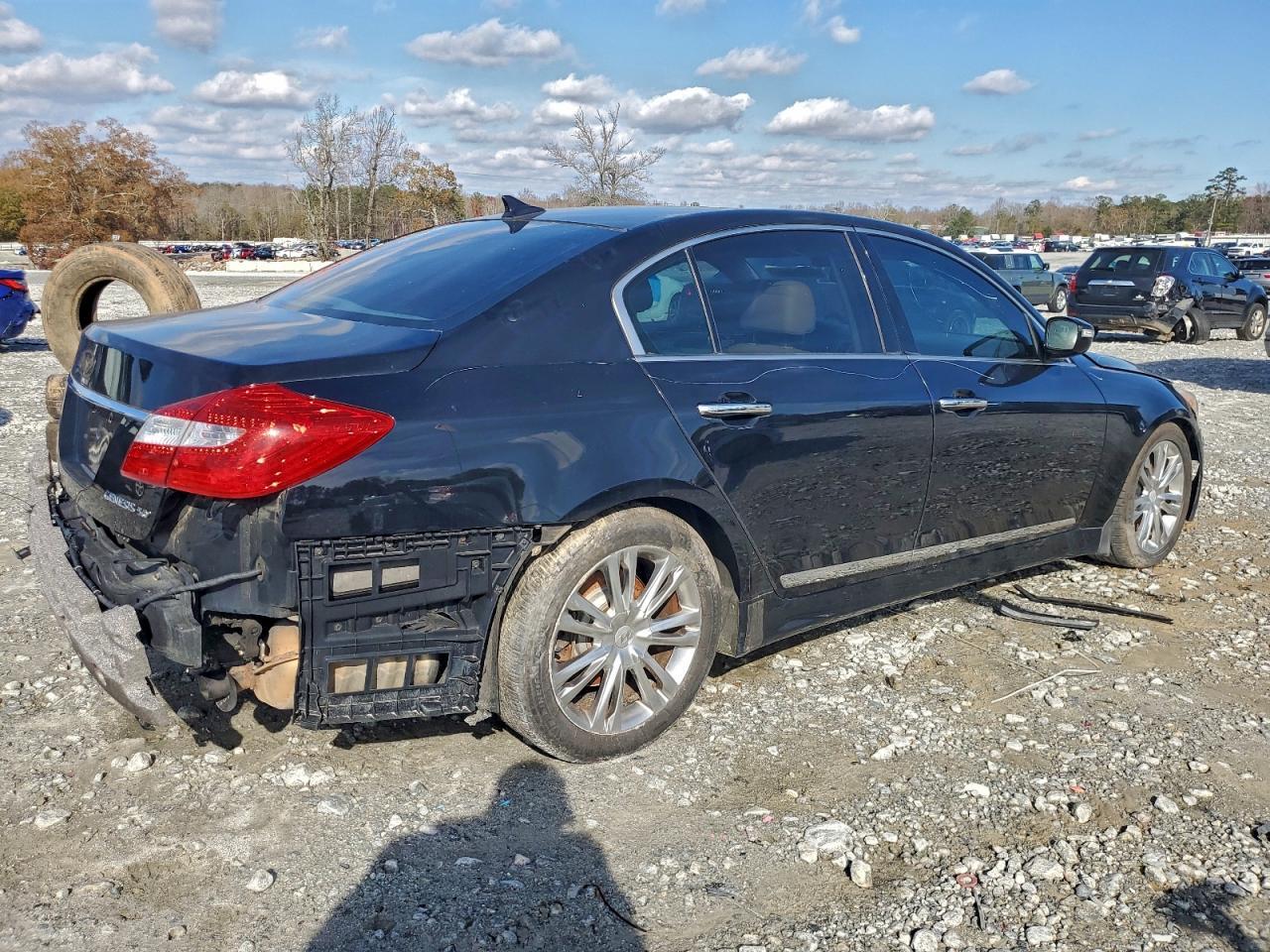 2012 HYUNDAI GENESIS