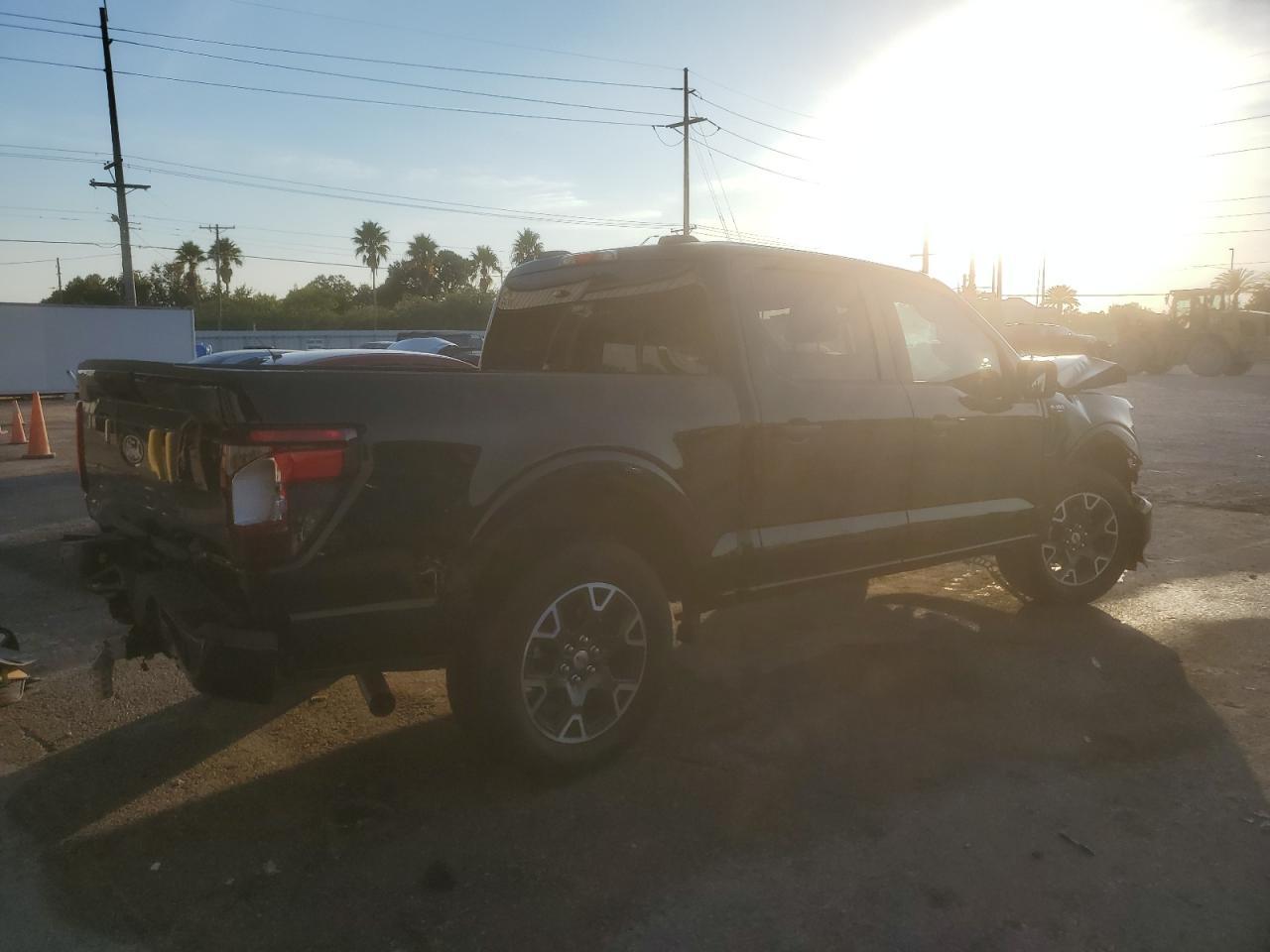 2025 FORD F-150 Lightning