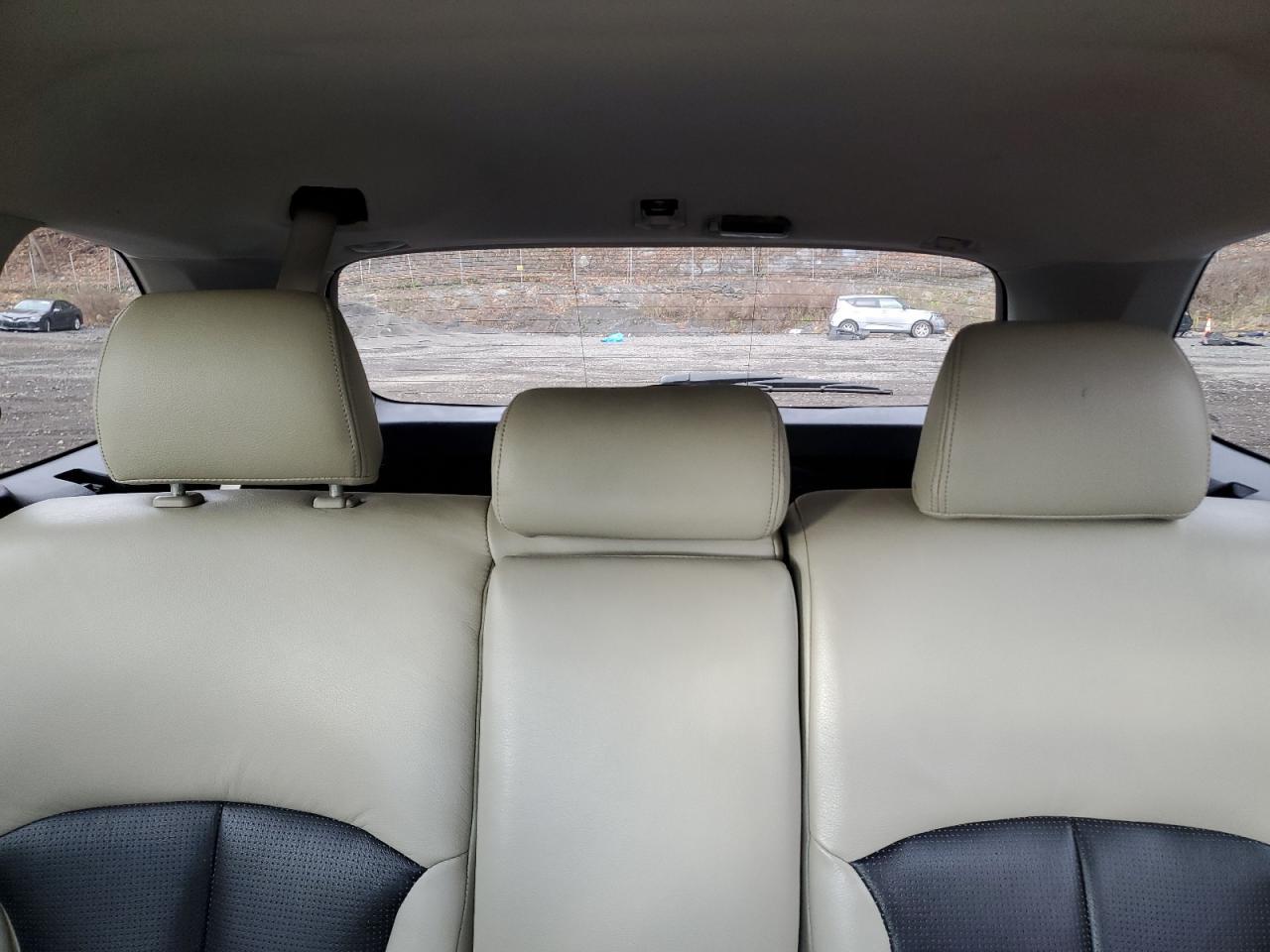 2014 SUBARU Outback