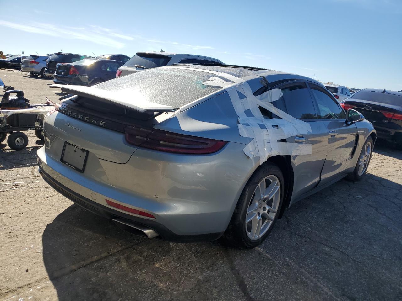 2020 PORSCHE Panamera