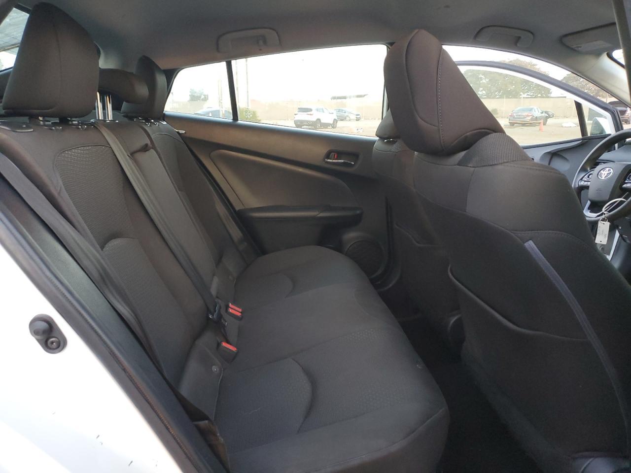 2019 TOYOTA PRIUS