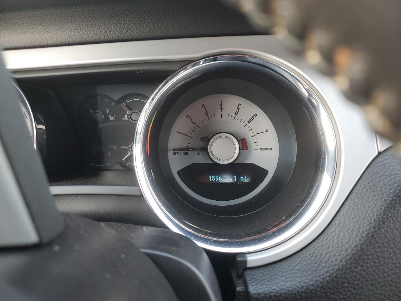 2011 FORD MUSTANG