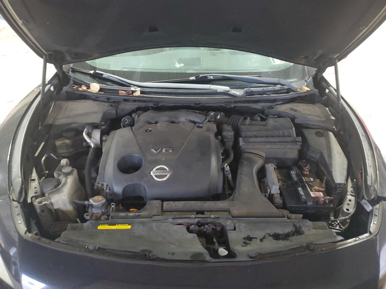 2011 NISSAN Maxima
