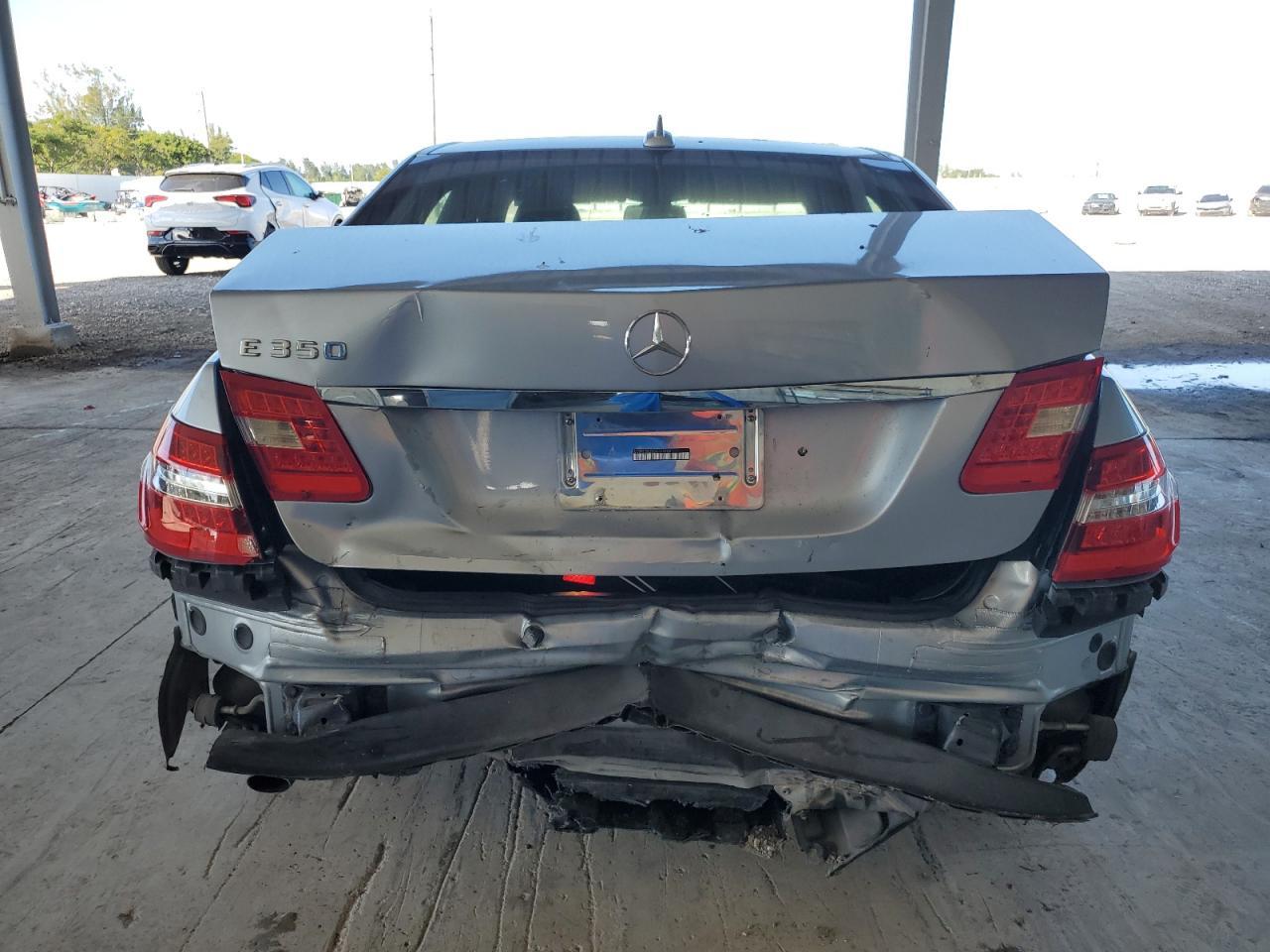 2013 MERCEDES-BENZ E-Class