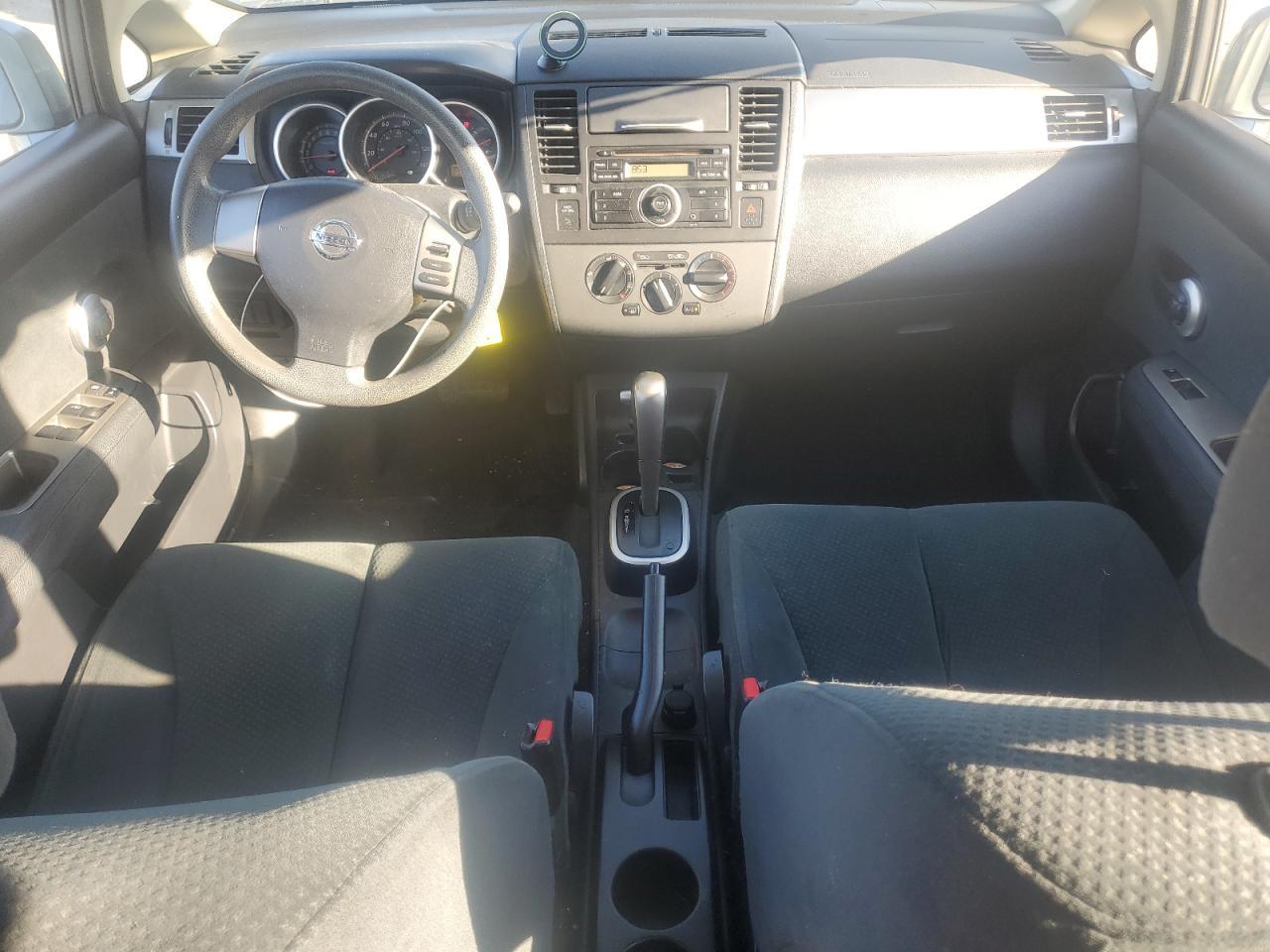 2010 NISSAN VERSA