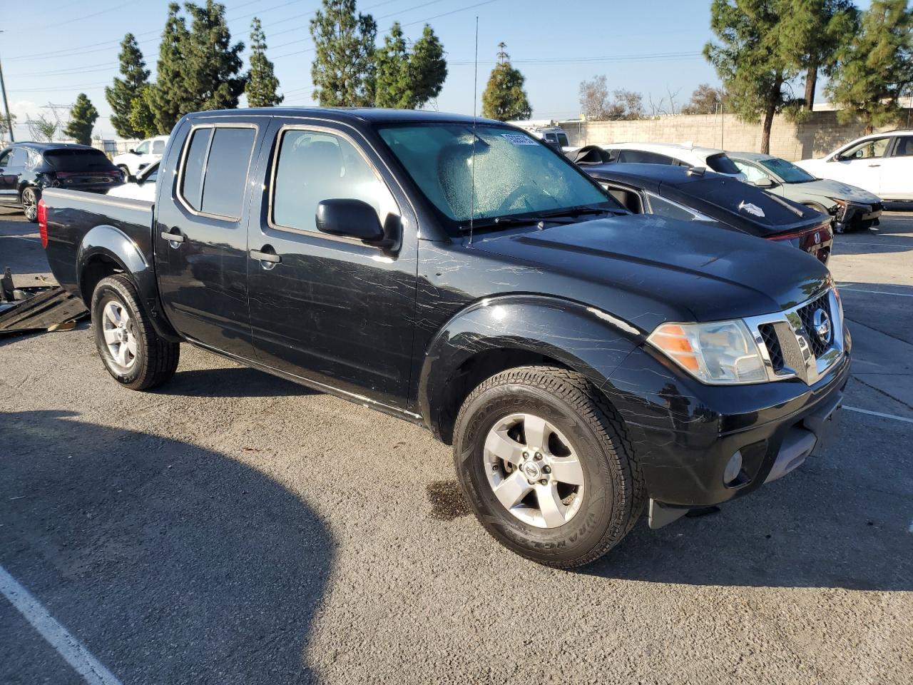2012 NISSAN Frontier
