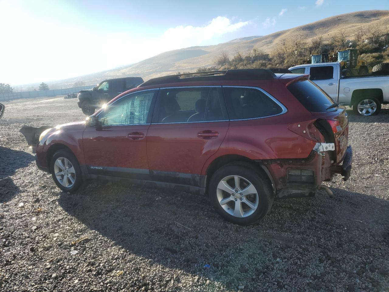2013 SUBARU Outback