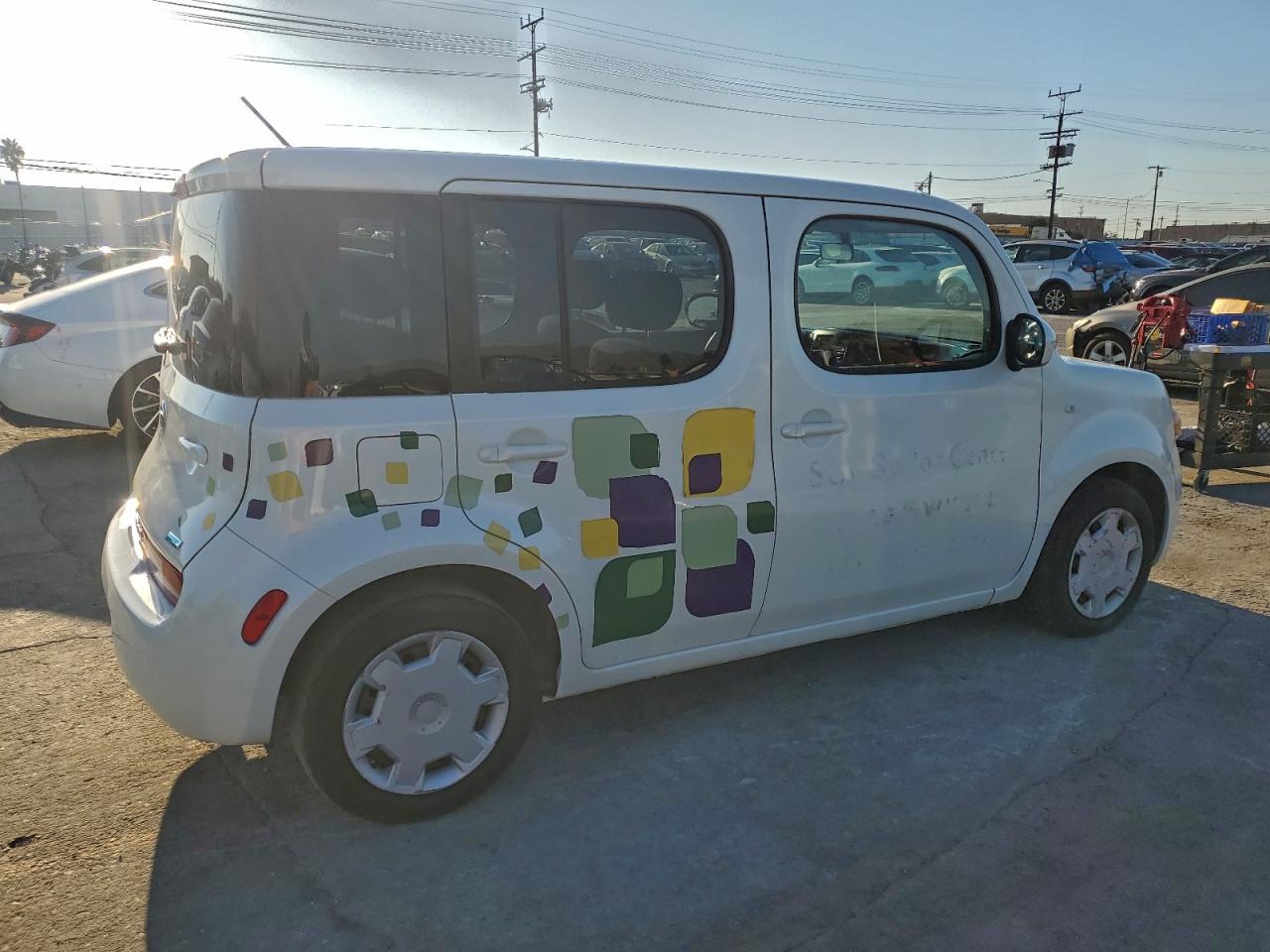 2013 NISSAN CUBE