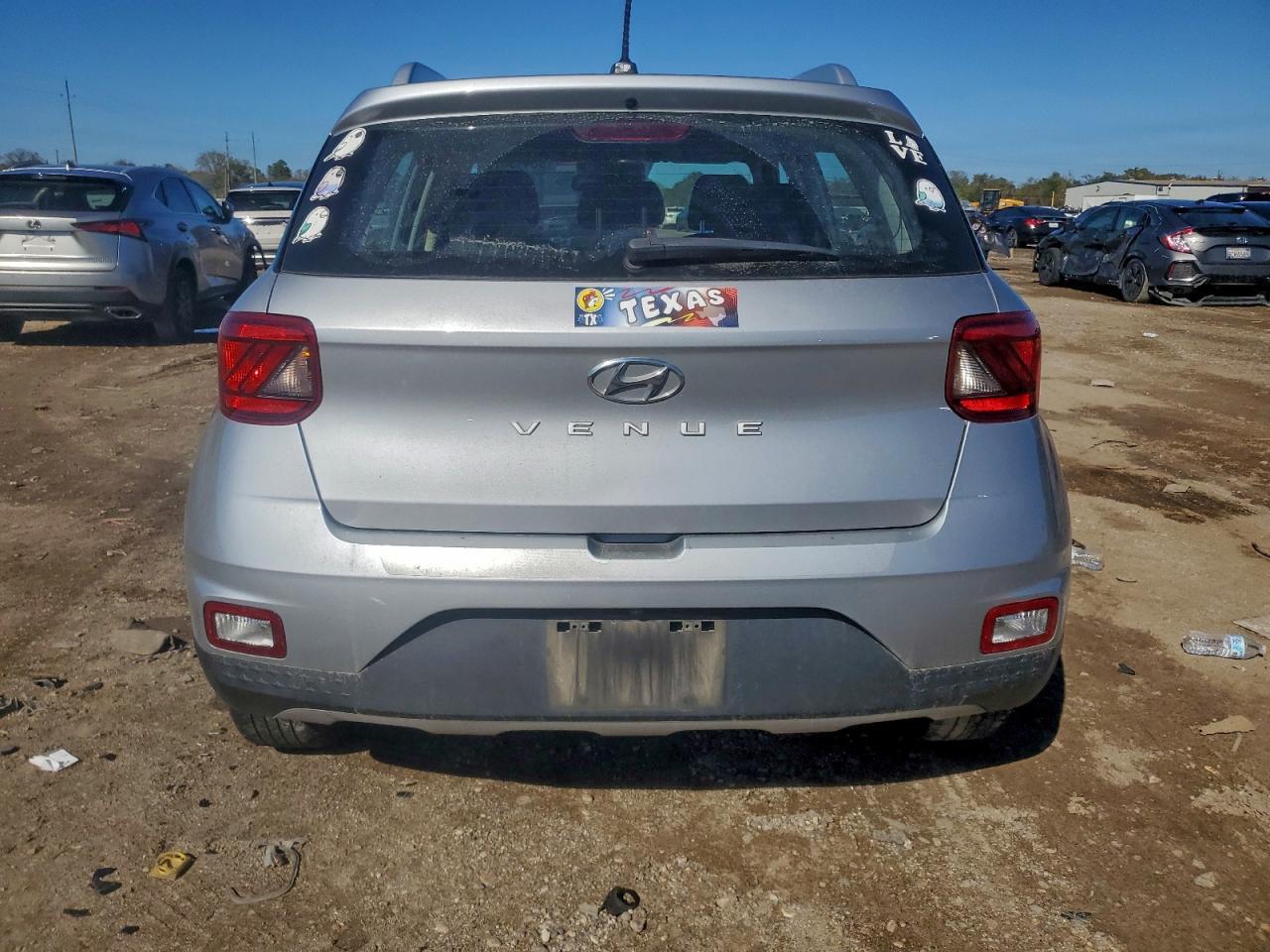 2023 HYUNDAI VENUE