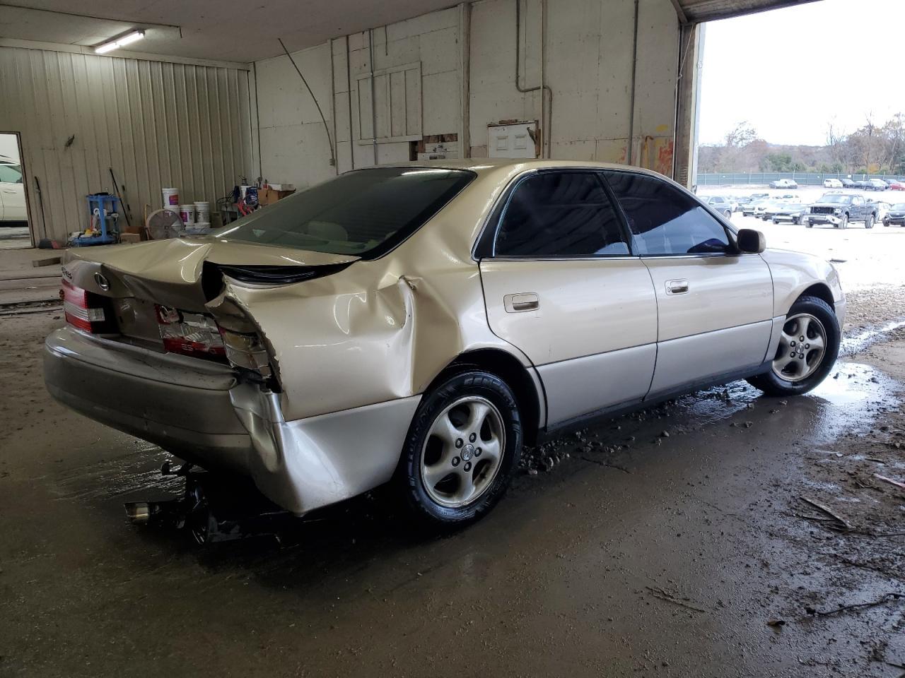 2000 LEXUS Es 300