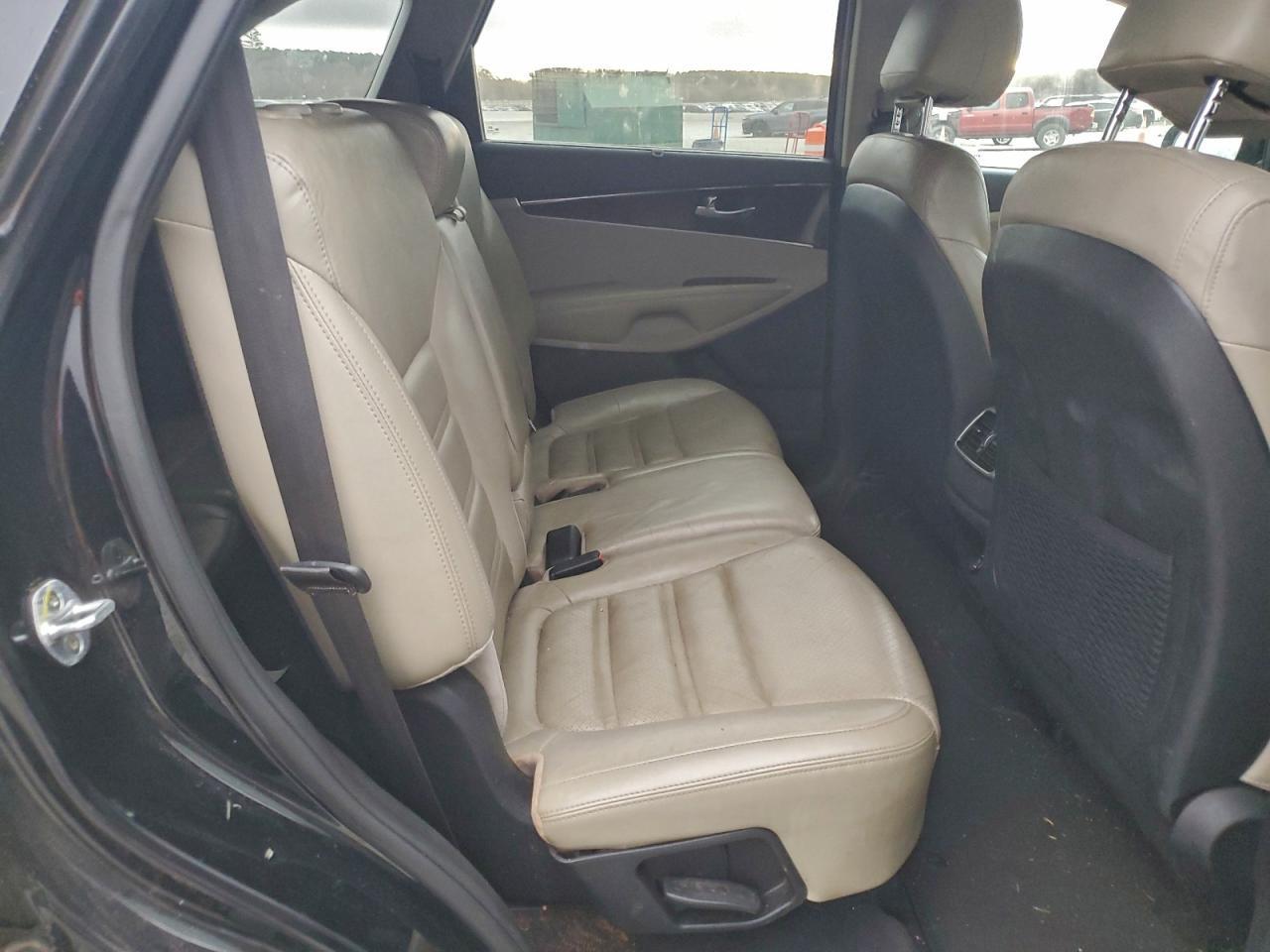2017 KIA SORENTO