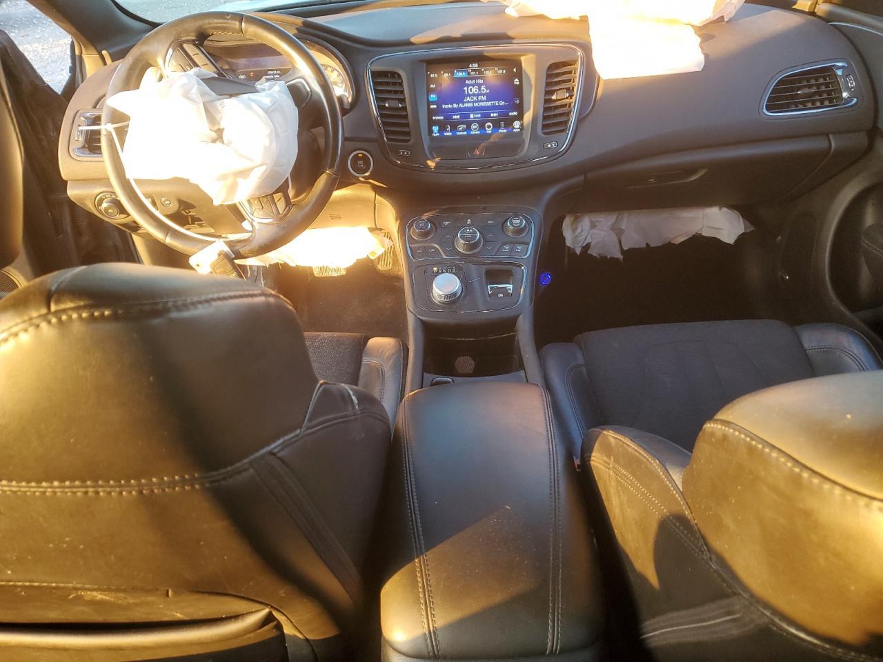 2015 CHRYSLER 200