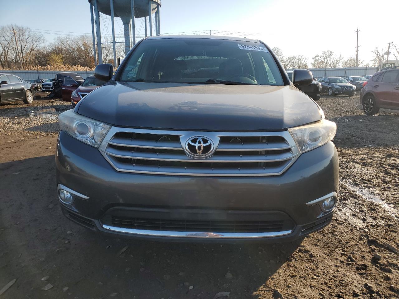 2013 TOYOTA HIGHLANDER