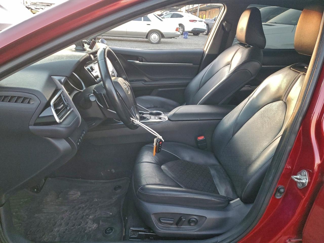 2018 TOYOTA CAMRY