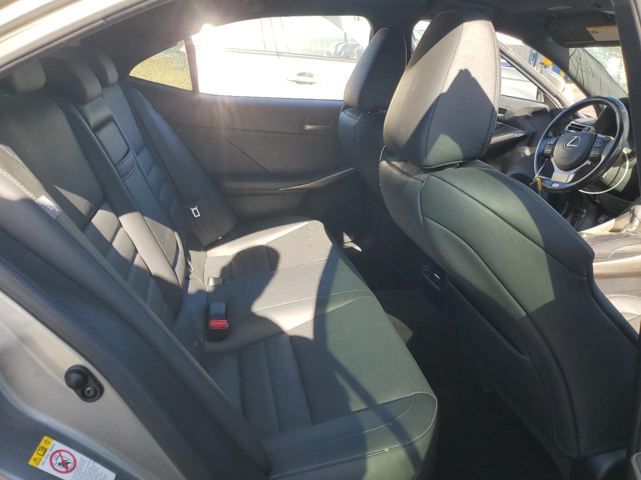 2017 LEXUS IS 300