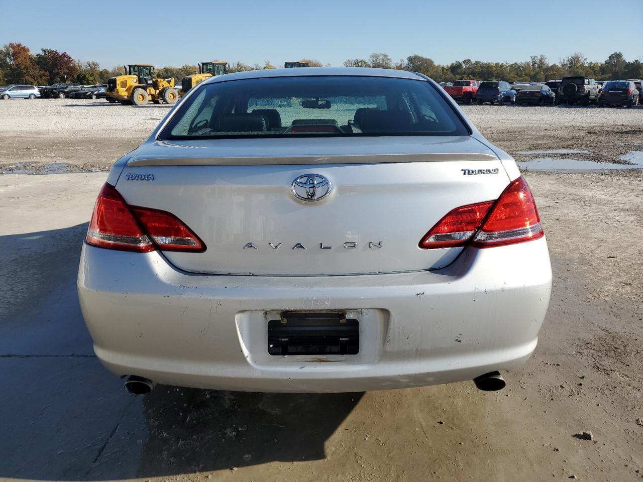 2006 TOYOTA Avalon